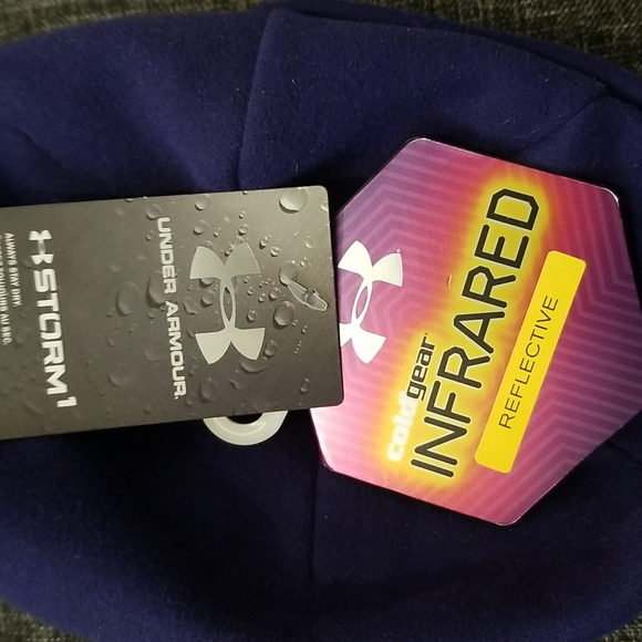 UNDER ARMOUR WOMEN'S HAT - Picture 3 of 6